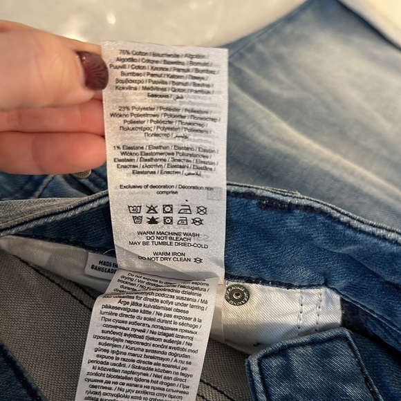 Jack and Jones NWT Men’s Jean Shorts - Picture 3 of 6